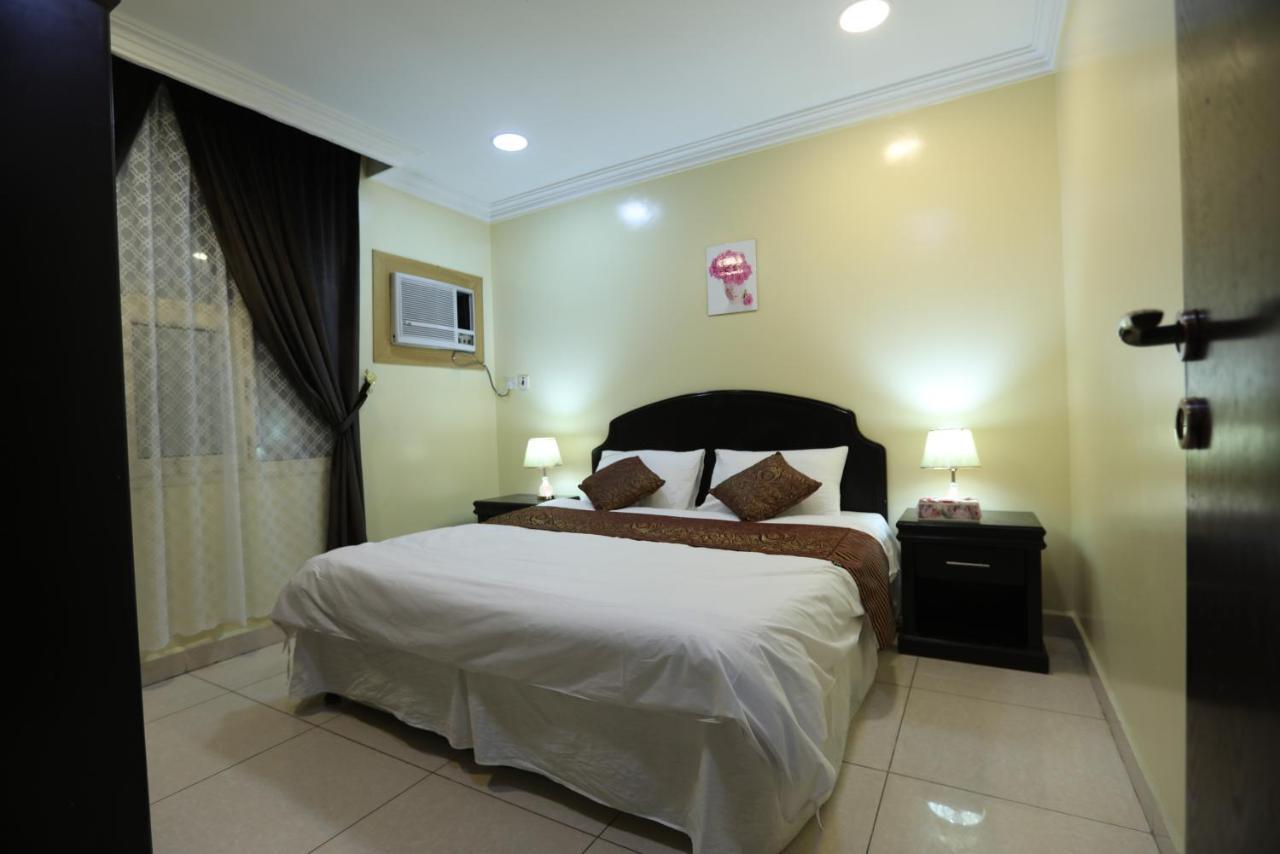 Al Eairy Apartment- Dammam 3 Al Mubarakiyah Esterno foto