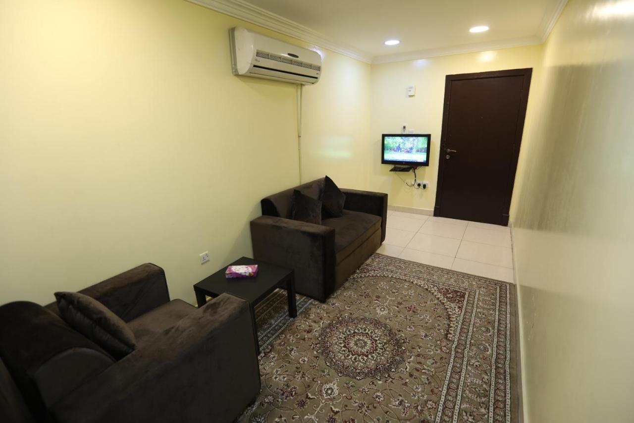 Al Eairy Apartment- Dammam 3 Al Mubarakiyah Esterno foto