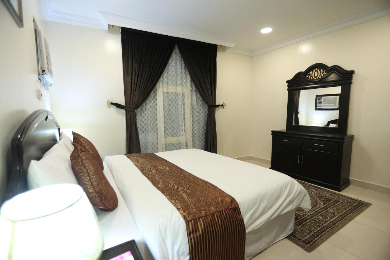Al Eairy Apartment- Dammam 3 Al Mubarakiyah Esterno foto